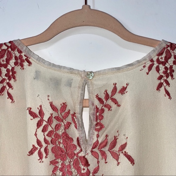 Max Studio Lace Overlay Tank - Picture 8 of 9